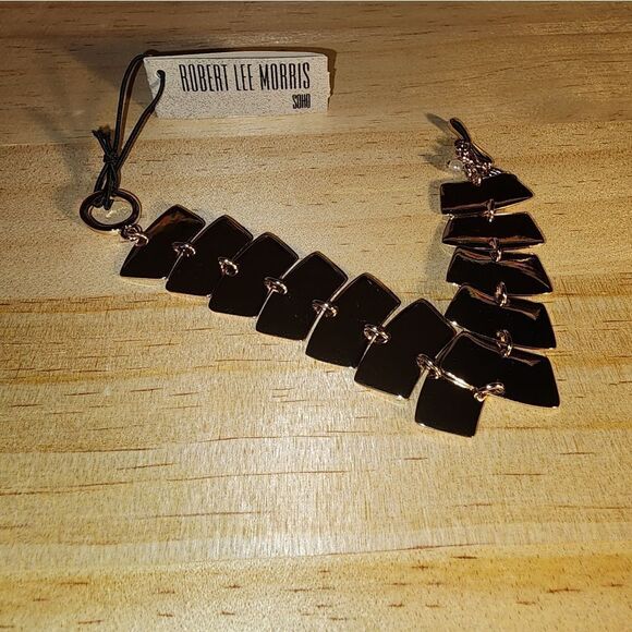 Robert Lee Morris Goldtone Bracelet NWOT - Picture 2 of 4